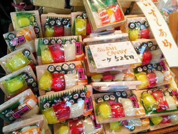 Hộp quà bánh kẹo Nhật